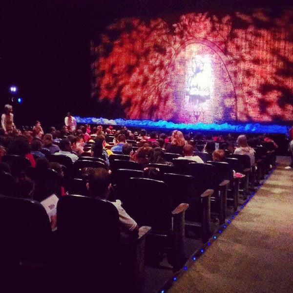 Foto scattata a Miami Theater Center da Monica Lynne H. il 5/1/2013