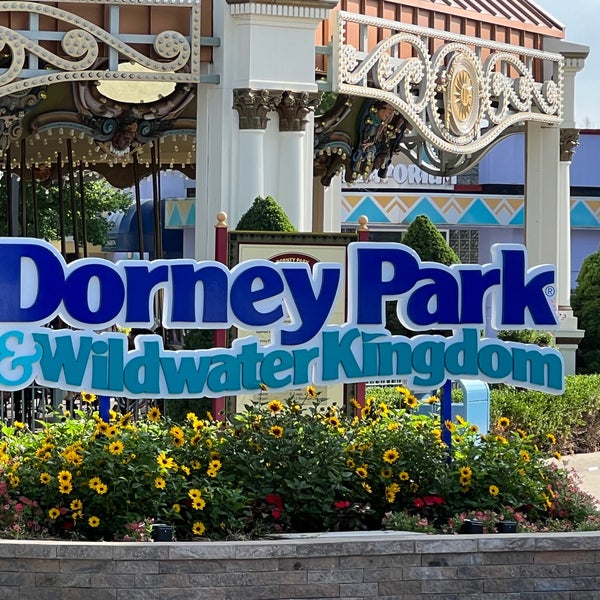 Foto diambil di Dorney Park &amp; Wildwater Kingdom oleh Jace736 pada 7/4/2023