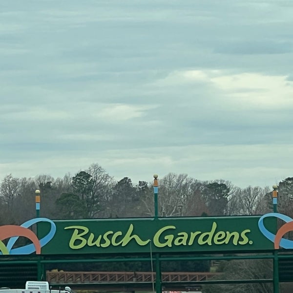 Foto tirada no(a) Busch Gardens Williamsburg por Jace736 em 2/27/2022