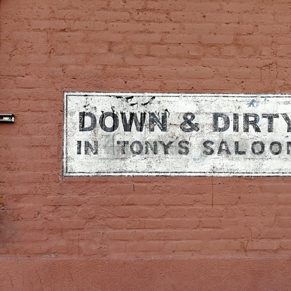 6/23/2018にAdrian Y.がTony&#39;s Saloonで撮った写真