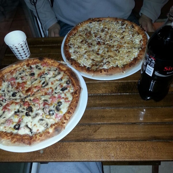 12/7/2013에 Serdar N.님이 Bronzo Pizza에서 찍은 사진
