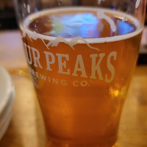 Foto scattata a Four Peaks Brewing Company da Tony il 7/15/2022