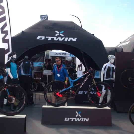 btwin stand