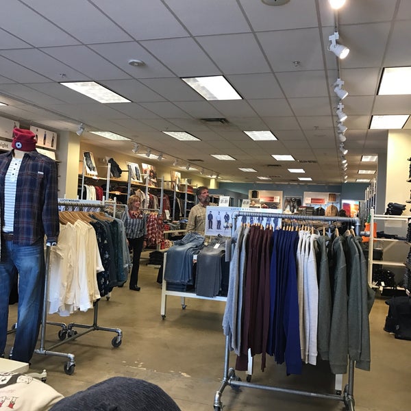Lucky Brand Jeans - Clothing Store