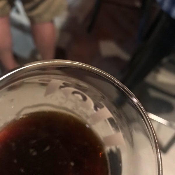 Снимок сделан в House of Pendragon Brewing Co. пользователем Bekki 8/15/2018