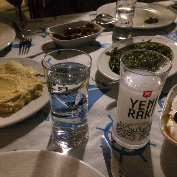 Das Foto wurde bei ÇimÇim Restaurant von Orhun Ş. am 5/26/2017 aufgenommen