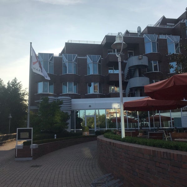 รูปภาพถ่ายที่ Heidelberg Marriott Hotel โดย Kathy เมื่อ 9/6/2019