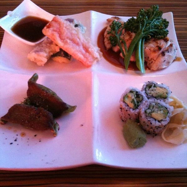 Photo taken at Ooka Montgomeryville by ᴡ M. on 1/27/2013