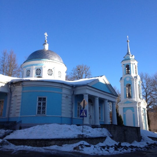 Церковь успения с полонища. Воскресенская церковь на полонище псков.