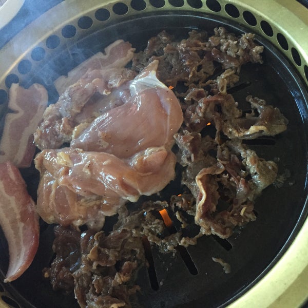Foto tomada en Beque Korean Grill  por Grace el 2/22/2015