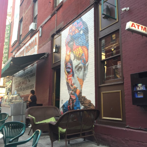 9/7/2015 tarihinde Aslı S.ziyaretçi tarafından Mulberry Street Bar'de çekilen fotoğraf