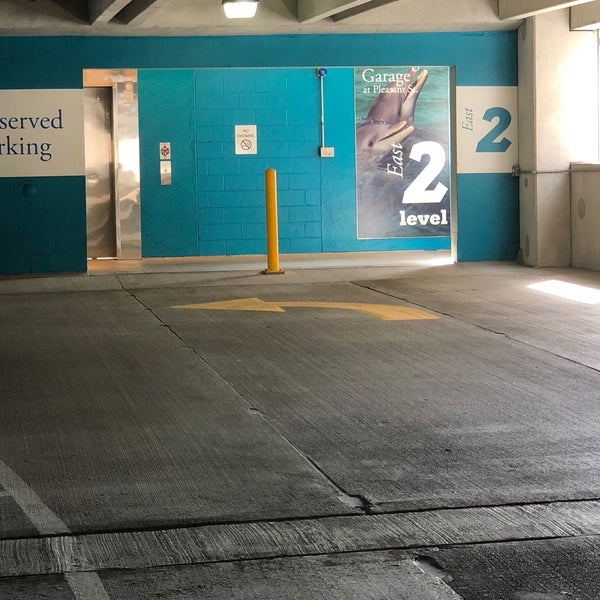 Bunting Garage Downtown Baltimore 1 tip