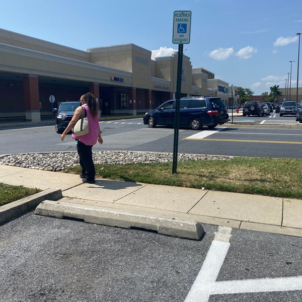 Giant - Grocery Store in Baltimore