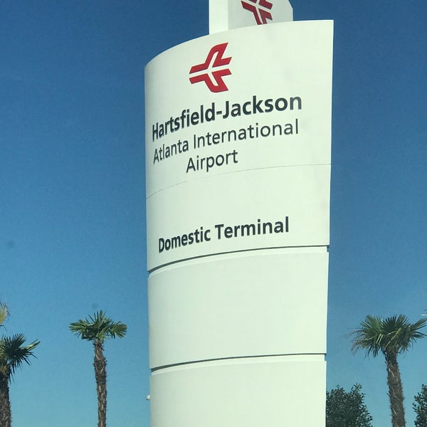 Foto tirada no(a) Aeroporto Internacional de Atlanta Hartsfield-Jackson (ATL) por 🎼 D&#39;Wayne 🎤 J. em 10/19/2017