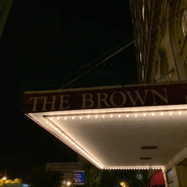 Foto tirada no(a) The Brown Hotel por 🎼 D&#39;Wayne 🎤 J. em 10/11/2018