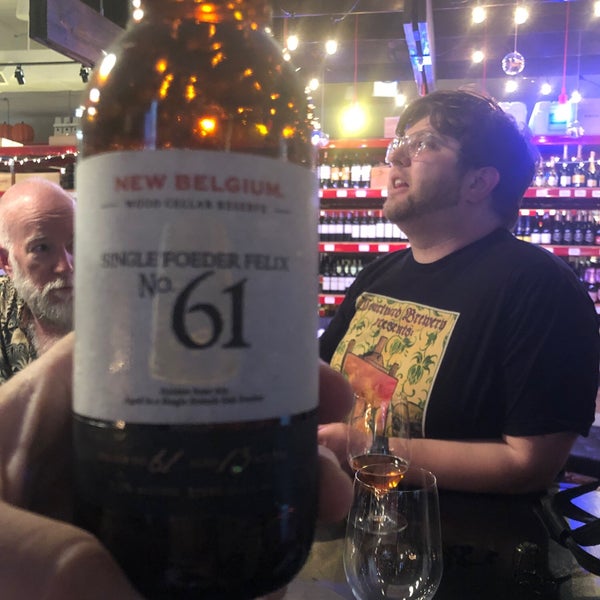 Снимок сделан в Brady&#39;s Wine Warehouse пользователем Dane M. 5/11/2019