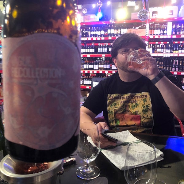 Foto diambil di Brady&#39;s Wine Warehouse oleh Dane M. pada 5/11/2019
