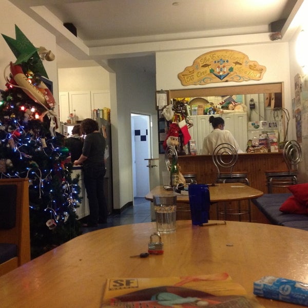 Photo taken at Pacific Tradewinds Backpacker Hostel - San Francisco by Rene P. on 12/25/2012