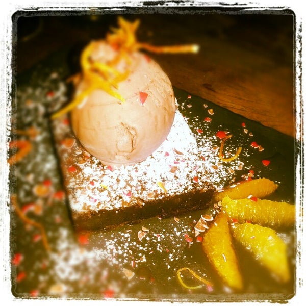 The gooey choclate brownie was absolutey to die for :-)