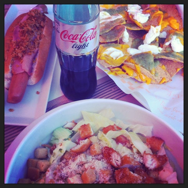 8/26/2013にCristinaがPeggy Sue&#39;s Food From Americaで撮った写真