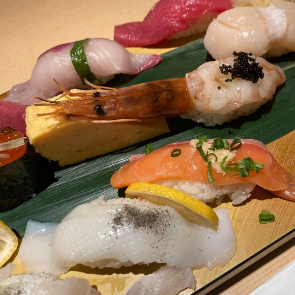 梅丘寿司の美登利総本店 Sushi Restaurant In 二子玉川