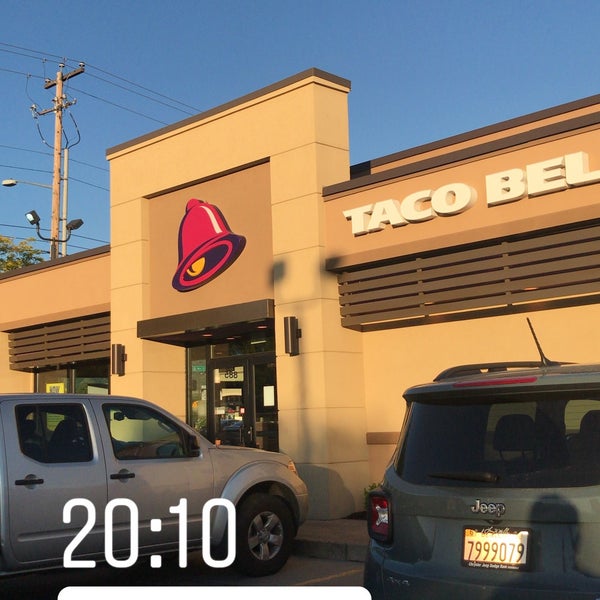 Taco Bell Fast Food Restaurant in Layton