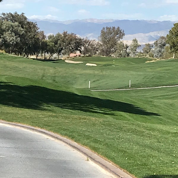 Photo taken at Marriott&#39;s Shadow Ridge Golf Club by Jeremy B. on 3/5/2019