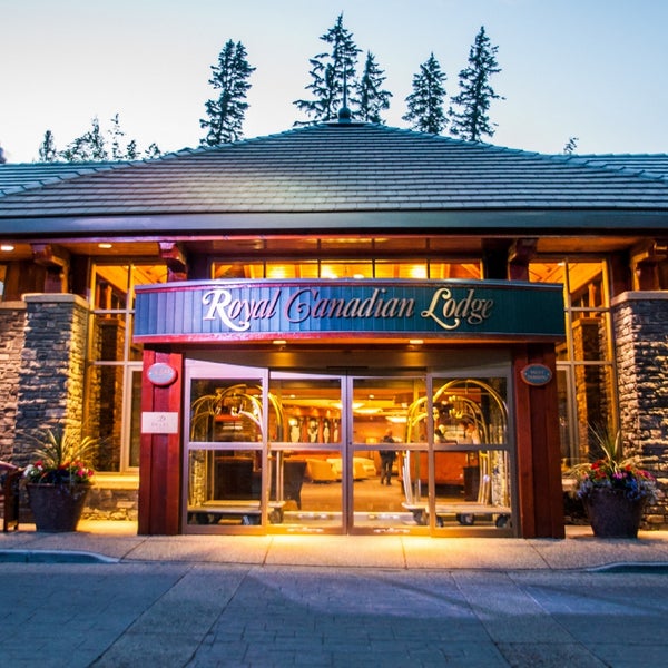 Delta Banff Royal Canadian Lodge - 5 tips from 330 visitors