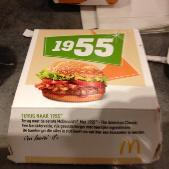 รูปภาพถ่ายที่ McDonald&#39;s โดย Frank G. เมื่อ 11/17/2012