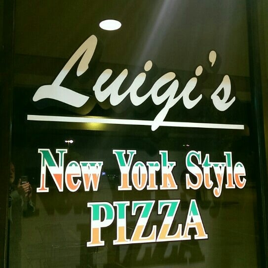 Photo taken at Luigi&#39;s Pasta &amp; Pizzeria Restaurant by Buddy C. on 3/20/2016