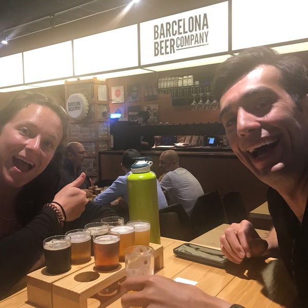 รูปภาพถ่ายที่ Barcelona Beer Company โดย S C. เมื่อ 5/29/2018