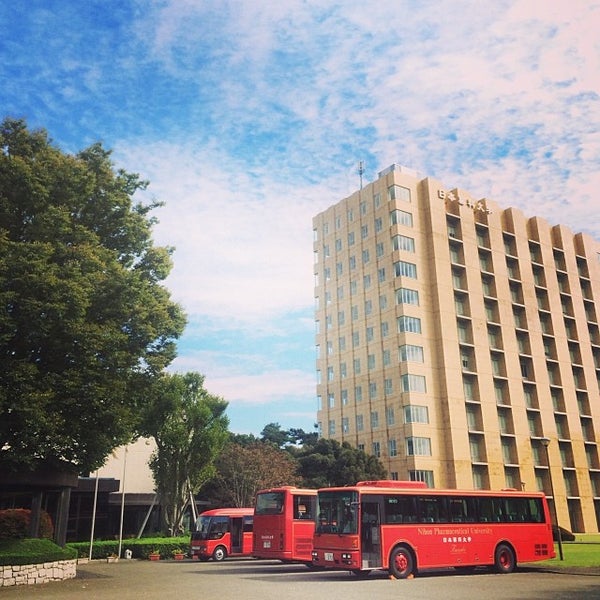 Photos At 日本薬科大学 University In 伊奈町