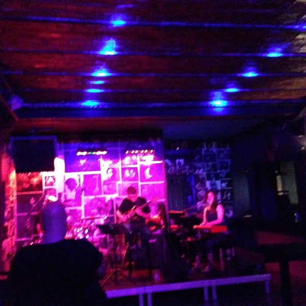 4/24/2014에 Firat Y.님이 Date Restaurant &amp; Bar에서 찍은 사진