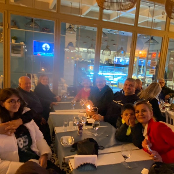 Photo taken at Gold Yengeç Restaurant by ÜMİt K. on 3/23/2022