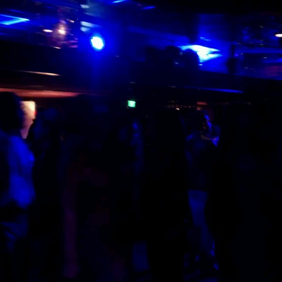 รูปภาพถ่ายที่ AXIS Nightclub โดย Dj Gilbert R เมื่อ 3/13/2013