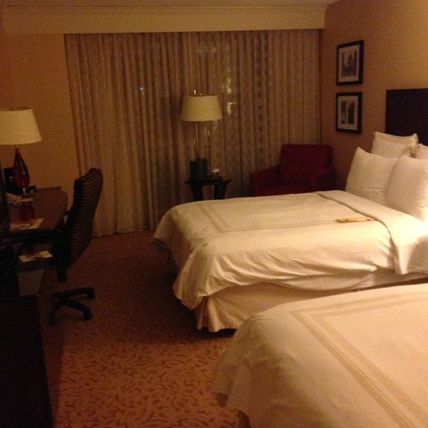 Foto tomada en Marriott Tulsa Hotel Southern Hills  por Brynn el 2/15/2013
