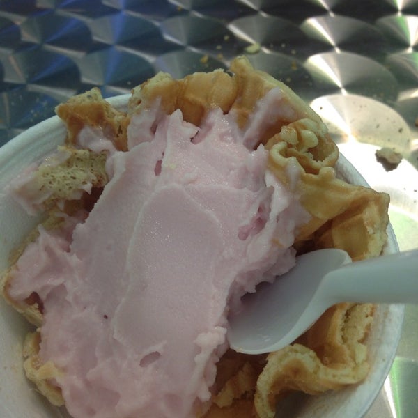 Out Of ThiSwirled Ice Cream Shop in Auburn