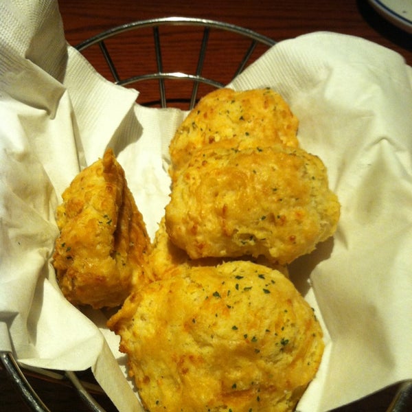 Photo taken at Red Lobster by Dawn R. on 9/19/2013
