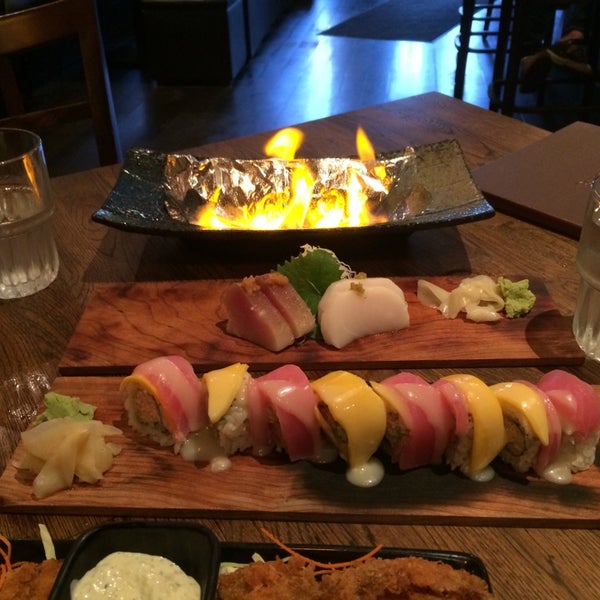 Foto scattata a Barracuda Sushi da Ben L. il 8/18/2014