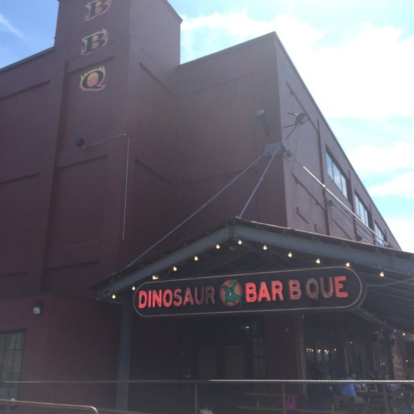 Photo taken at Dinosaur Bar-B-Que by mari a. on 4/18/2015