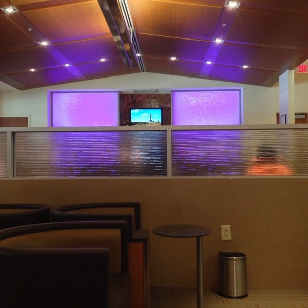Photos at American Airlines Admirals Club 29 tips from 1467 visitors