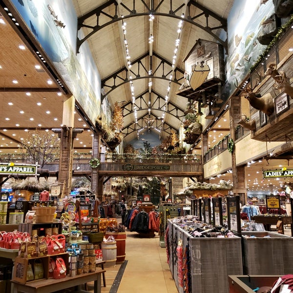 Bass Pro Shops East Side Bridgeport, CT