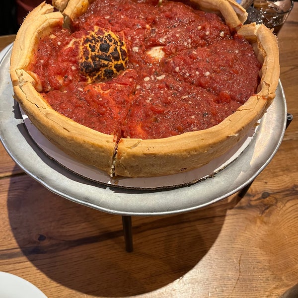 Photo taken at Giordano&#39;s by Rabia on 6/13/2023