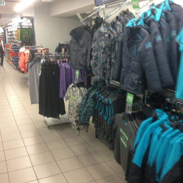 Спортмастер алматы. Спортмастер в Щапово. Гоголя 36 Спортмастер.