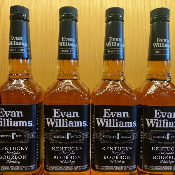 Foto diambil di Evan Williams Bourbon Experience oleh Willie M. pada 4/20/2019