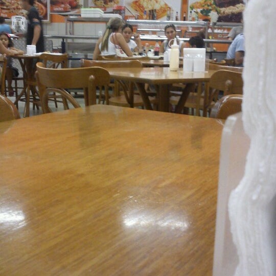 Foto tirada no(a) Comercial Carvalho - Centro - Caxias/MA por Laéliton J. em 11/17/2012