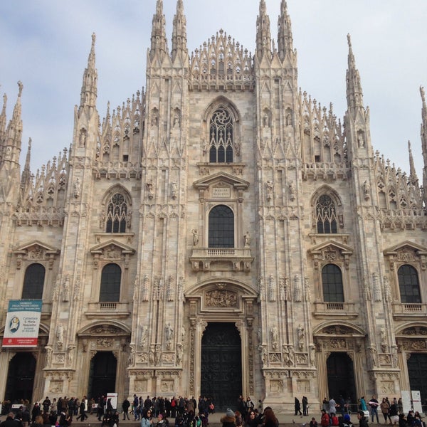 1/24/2016 tarihinde Kerem B.ziyaretçi tarafından Duomo di Milano'de çekilen fotoğraf