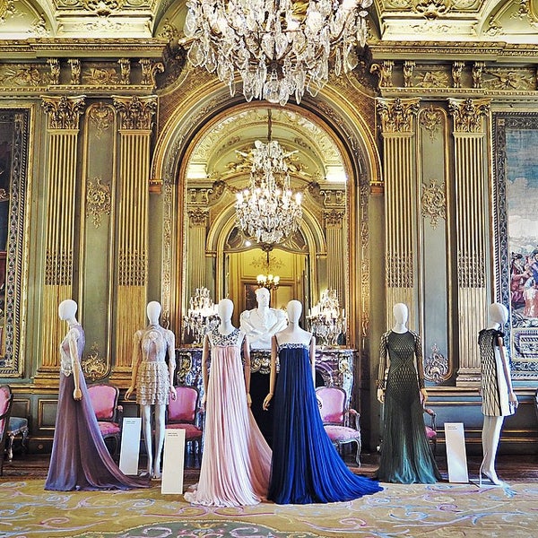 Ambassade d'Espagne / Embajada de España Ambassade / Consulat à ChampsÉlysées Ambassade d'Espagne / Embajada de España Ambassade / Consulat à ChampsÉlysées