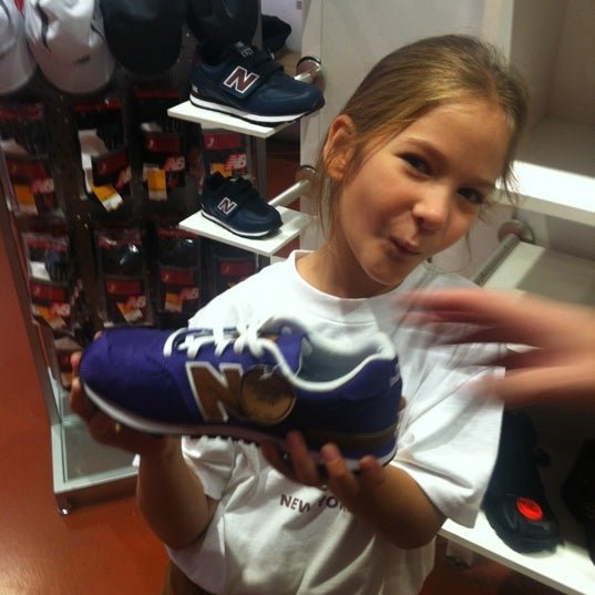 new balance shop milan