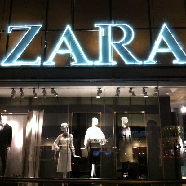 Zara - Clothing Store in Upper East Side